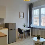 Studio Swietojanska V