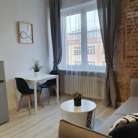Centrum V Apartment *